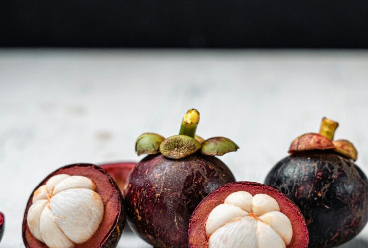 can you eat mangosteen seeds